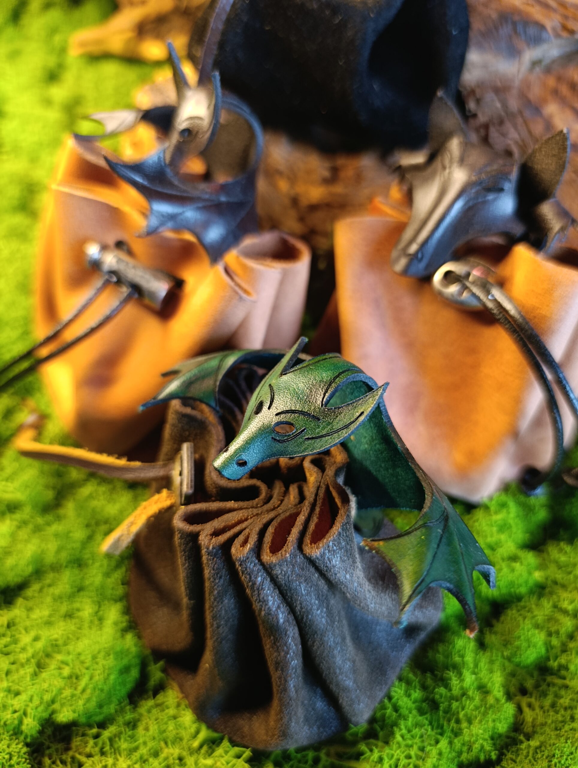 đbourse crĂ©ature dragon/loup de l'auberge du chĂȘne gĂ©ant đbourse crĂ©ature dragon/loup de l'auberge du chĂȘne gĂ©ant